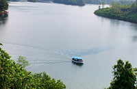 Peechi Vazhani Dam And Wildlife Sanctuary