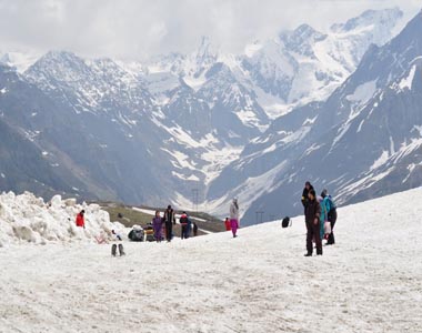 Kullu Manali Tour Package from Hyderabad