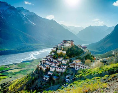 Leh Ladakh Tour Package for Couples