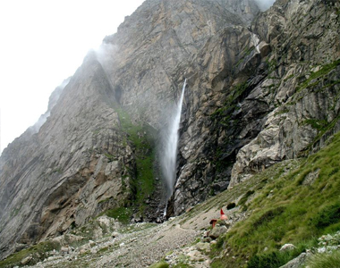 Neelkanth Base Camp Trek