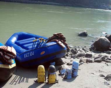 Rafting in Rishikesh with trekking in Himalayas